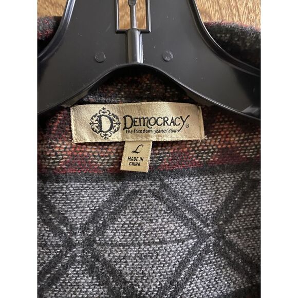 DEMOCRACY Gray Boho Western Pattern 1-Button Wrap Fringe Hooded Vest Sz L - Picture 2 of 12